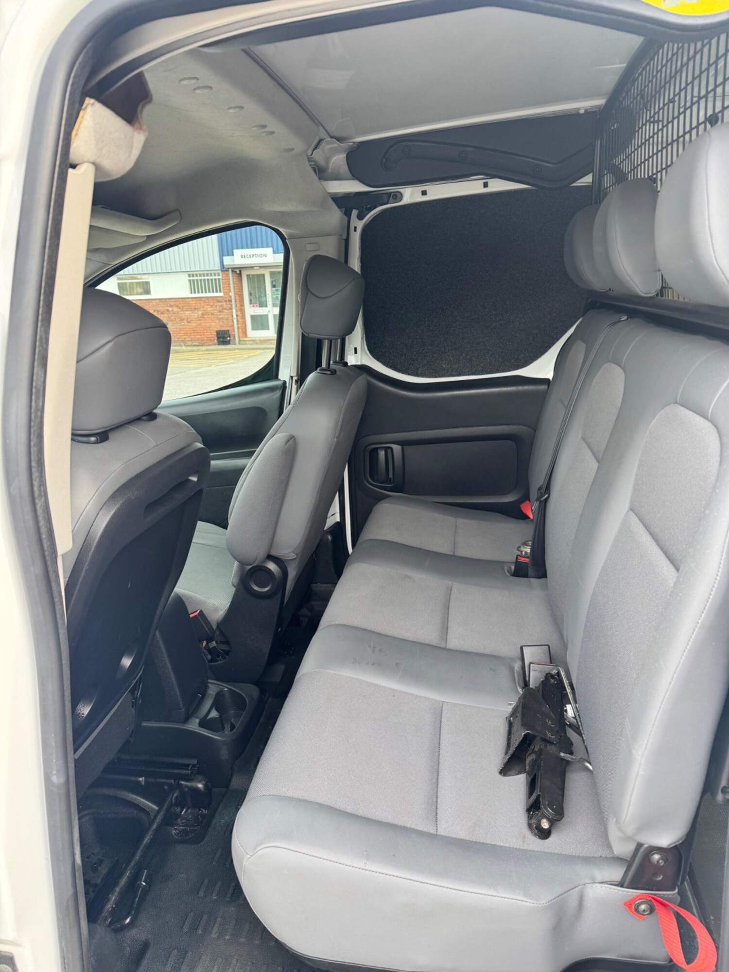 Used Peugeot Partner 2011 for sale - 78204060: Photo 37