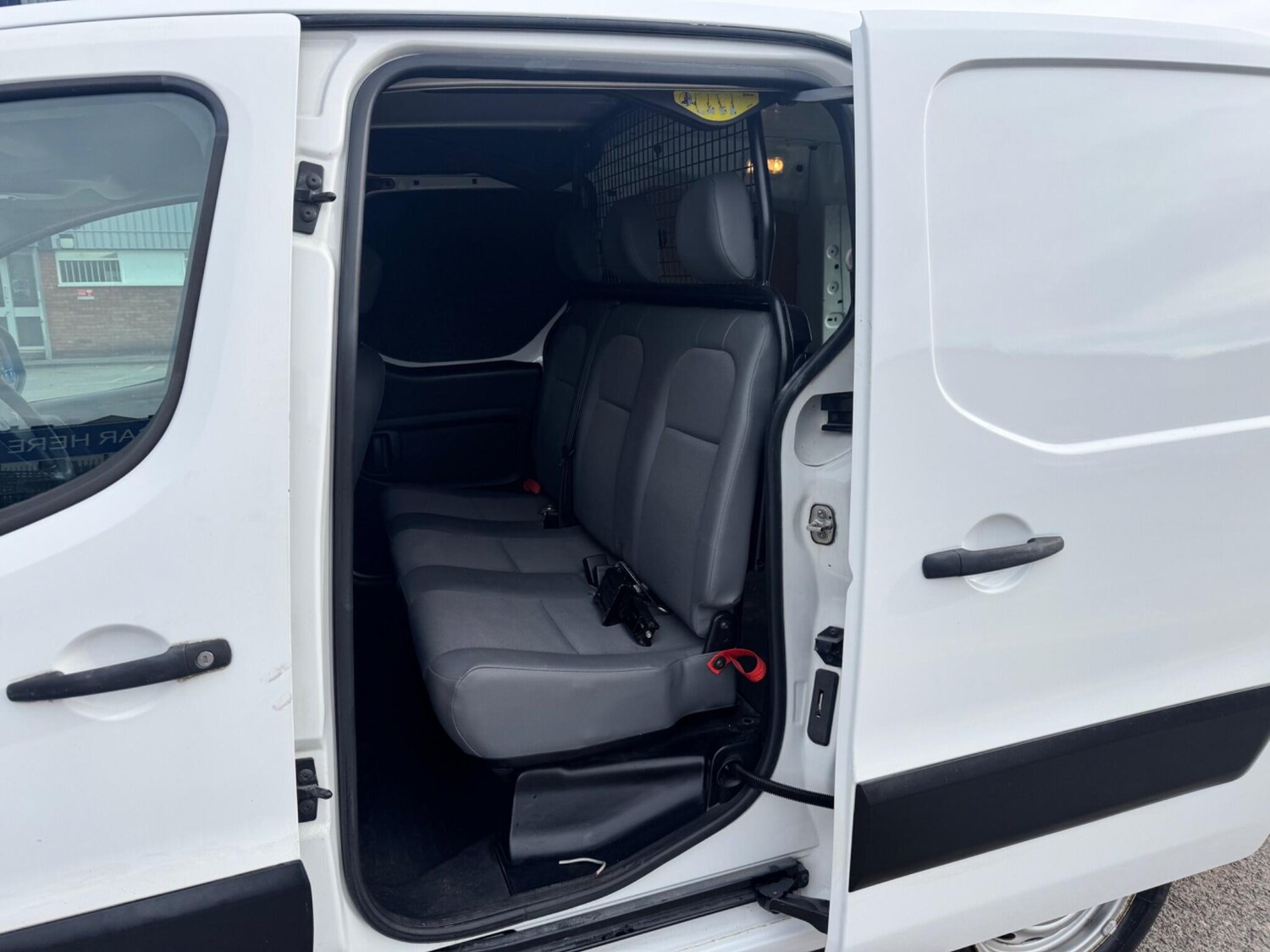 Used Peugeot Partner 2011 for sale - 78204060: Photo 38