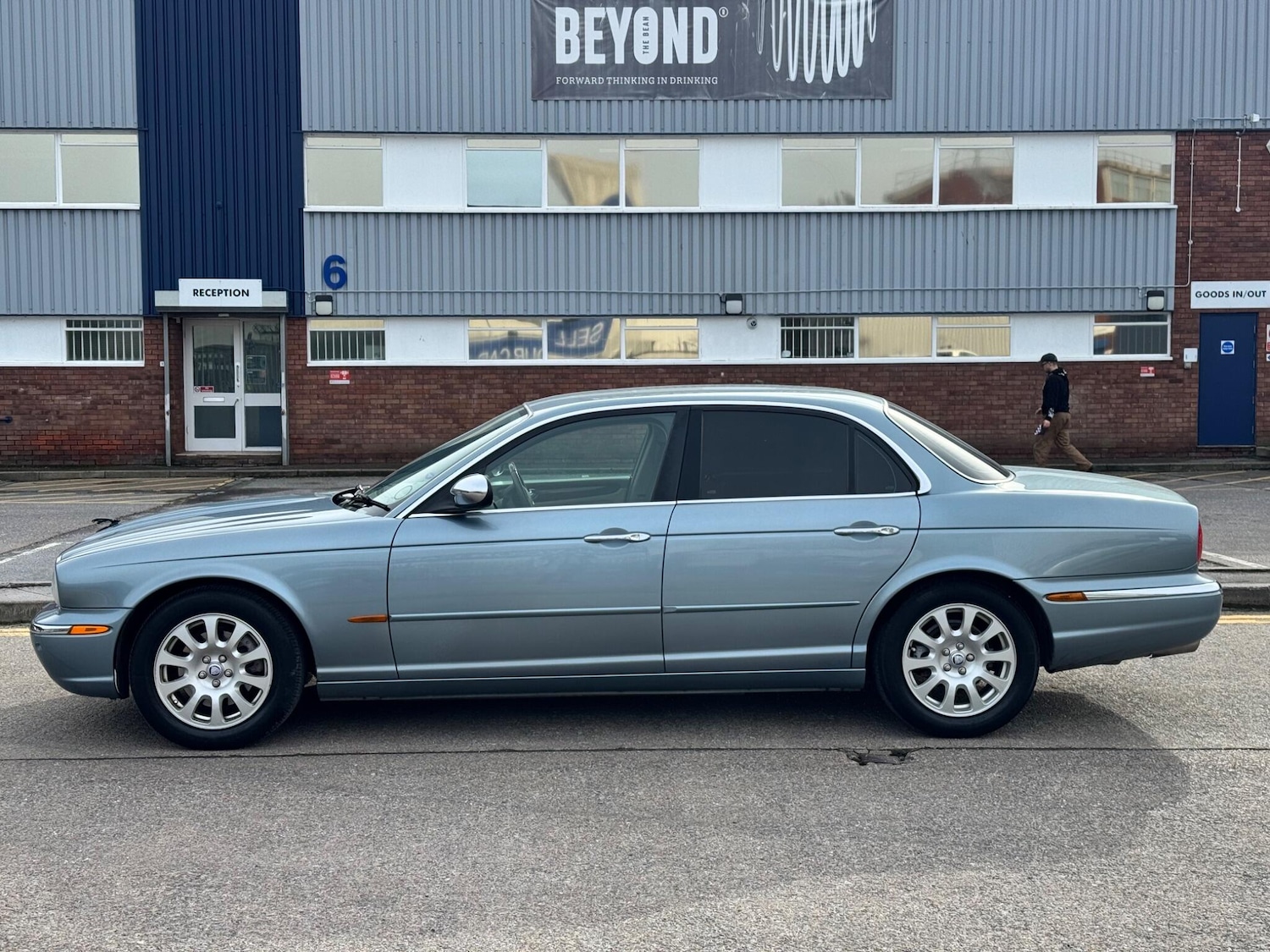 Used Jaguar XJ 2004 for sale - 77799299: Photo 11