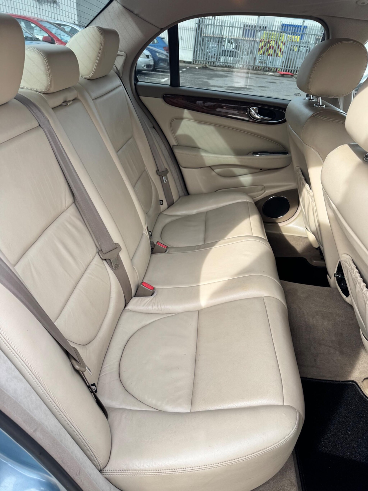 Used Jaguar XJ 2004 for sale - 77799299: Photo 28