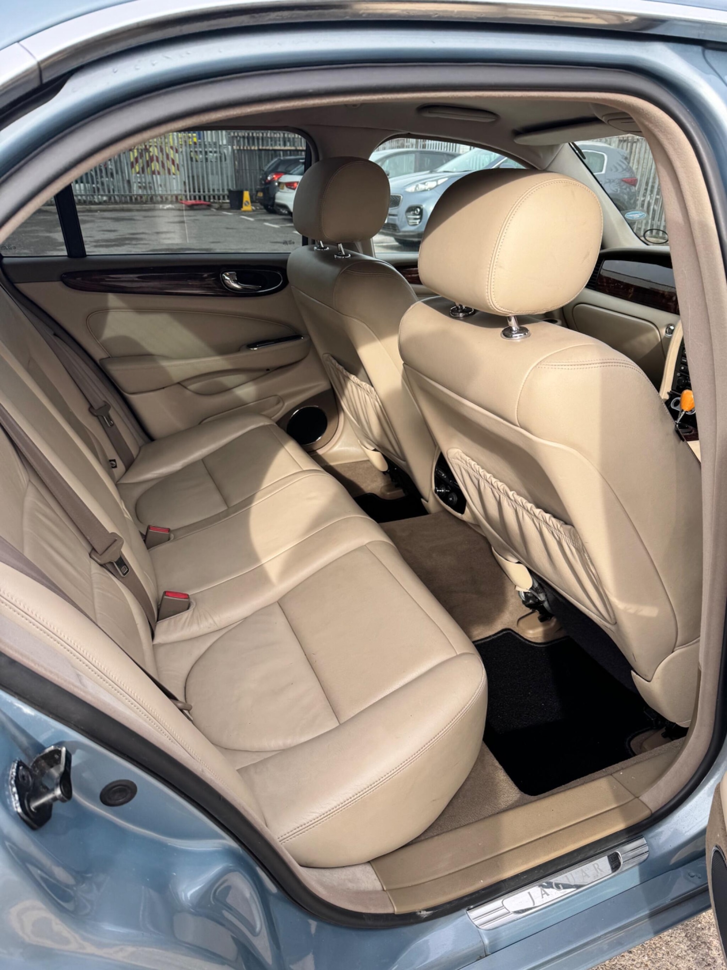 Used Jaguar XJ 2004 for sale - 77799299: Photo 29