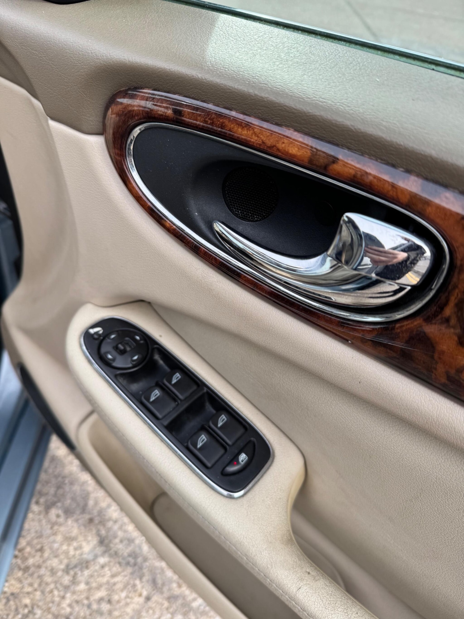 Used Jaguar XJ 2004 for sale - 77799299: Photo 33