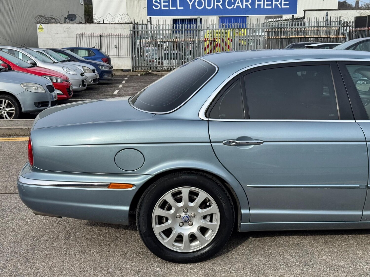 Used Jaguar XJ 2004 for sale - 77799299: Photo 39