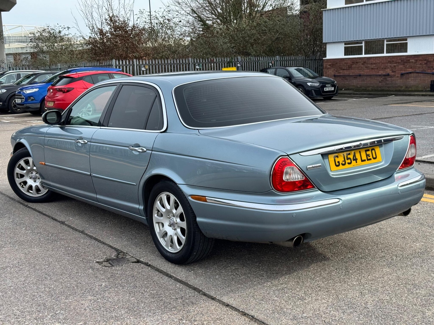 Used Jaguar XJ 2004 for sale - 77799299: Photo 4