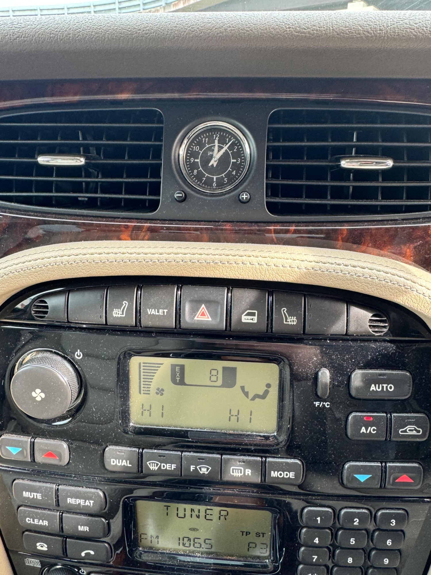 Used Jaguar XJ 2004 for sale - 77799299: Photo 45