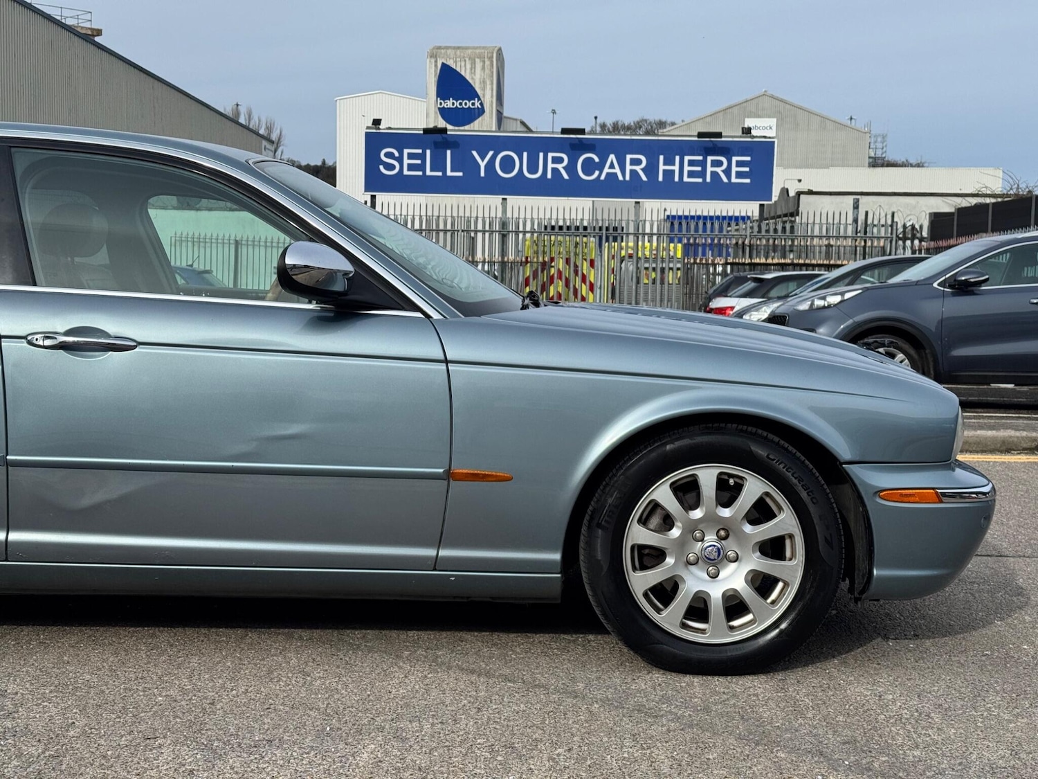 Used Jaguar XJ 2004 for sale - 77799299: Photo 50