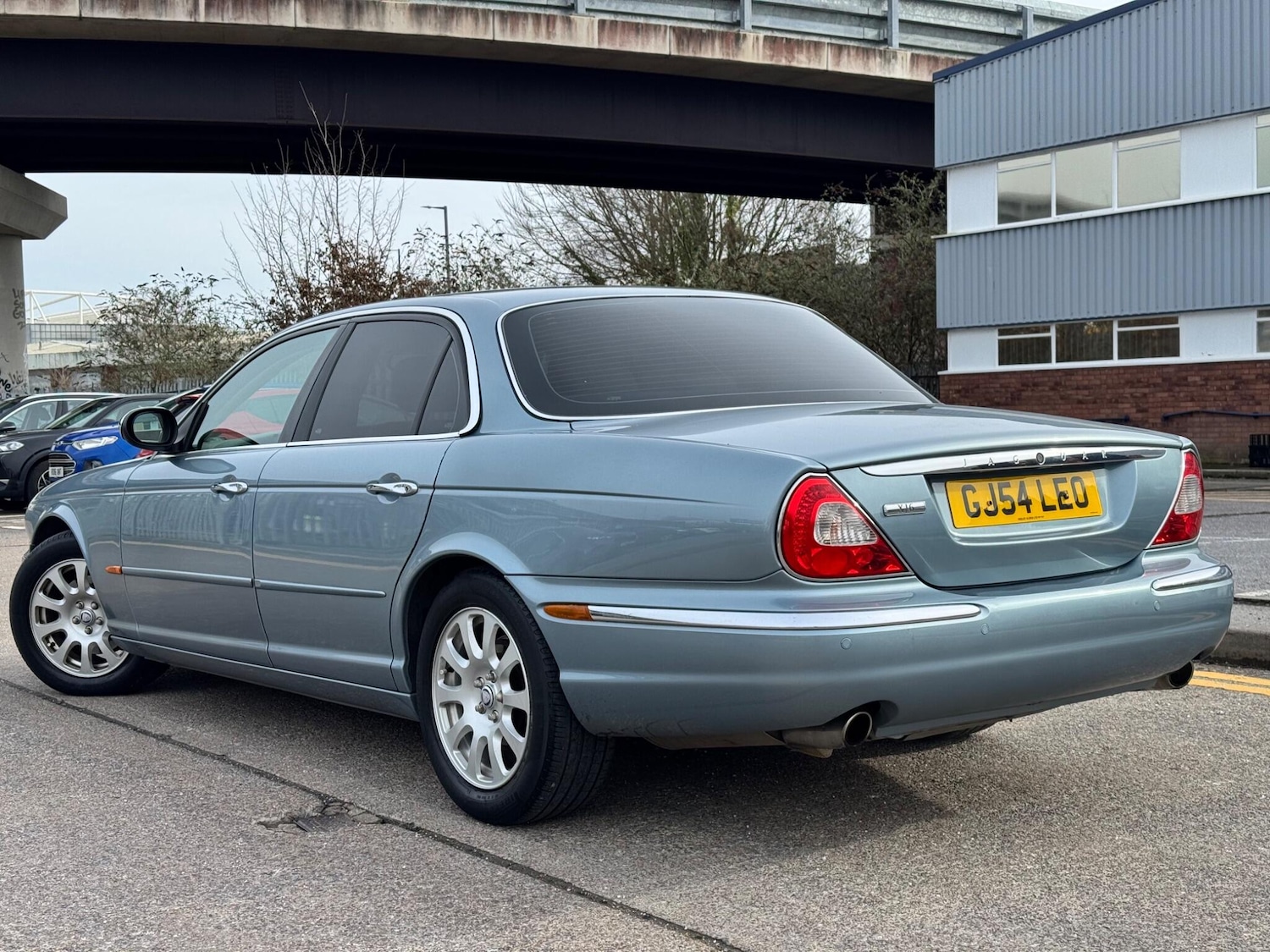 Used Jaguar XJ 2004 for sale - 77799299: Photo 8