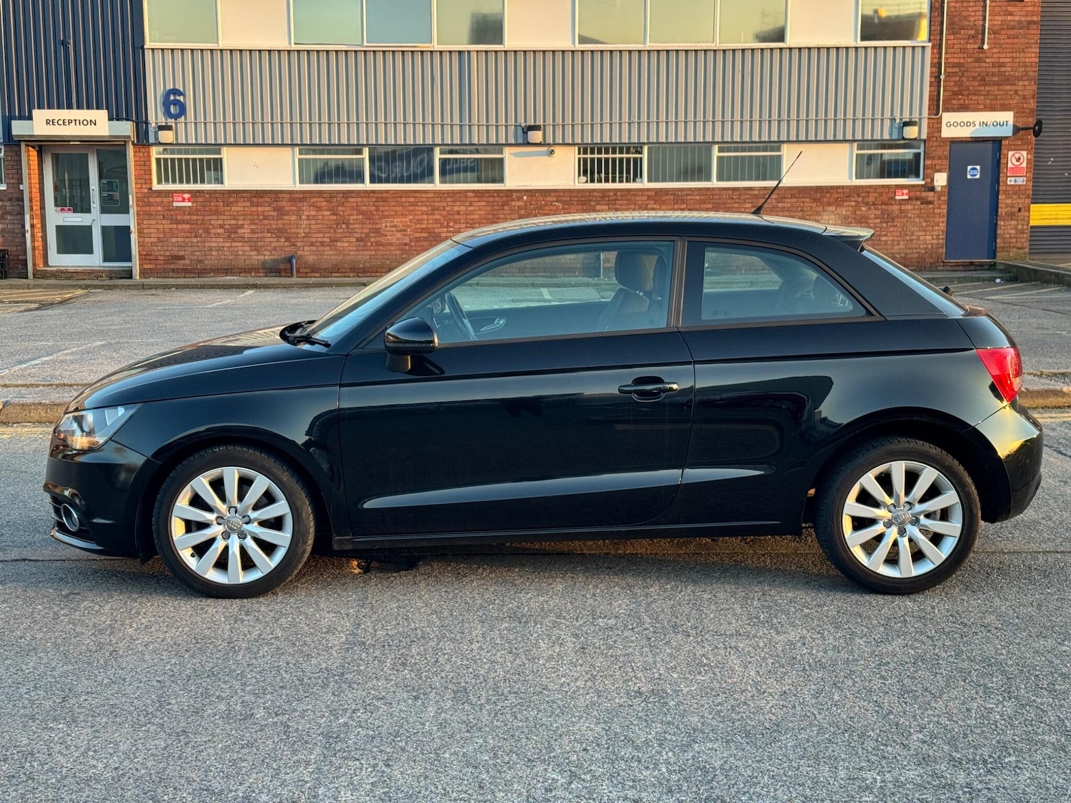 Used Audi A1 2011 for sale - 77512262: Photo 11