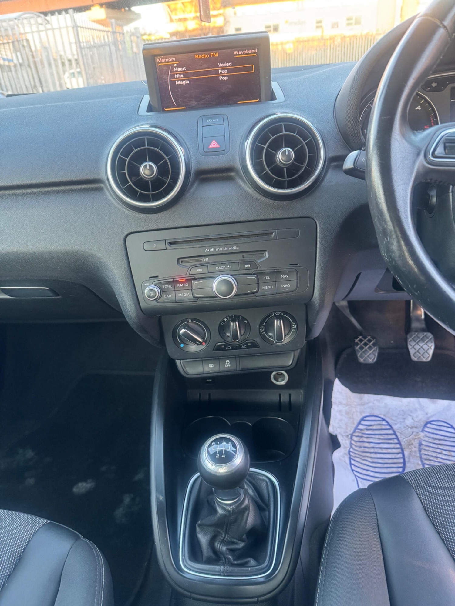 Used Audi A1 2011 for sale - 77512262: Photo 22