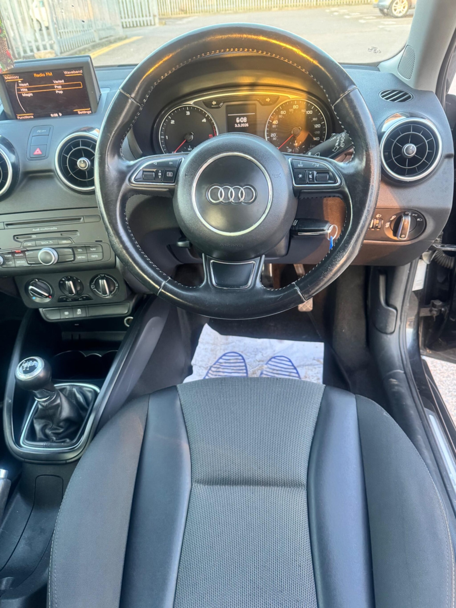 Used Audi A1 2011 for sale - 77512262: Photo 24