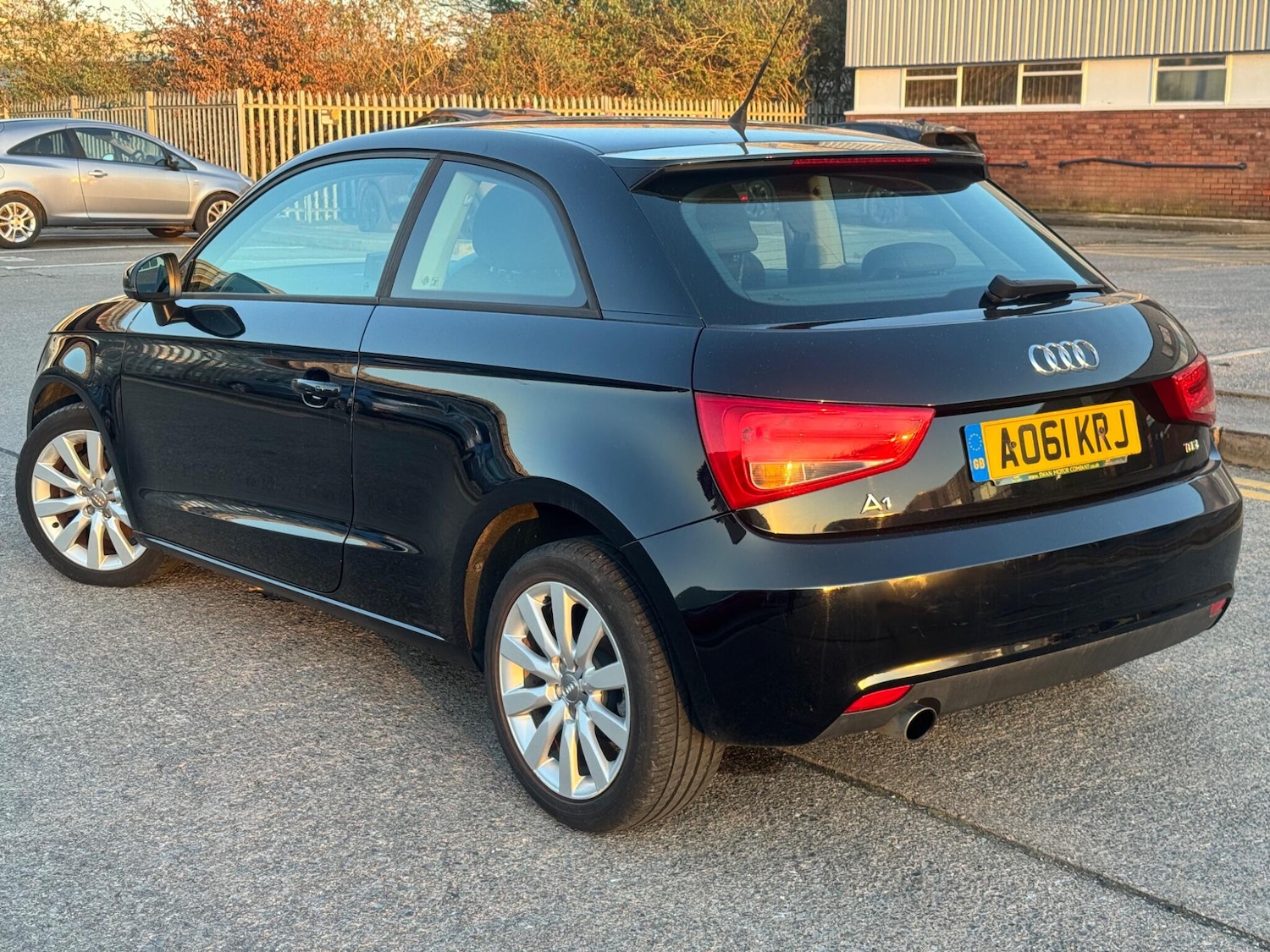 Used Audi A1 2011 for sale - 77512262: Photo 4