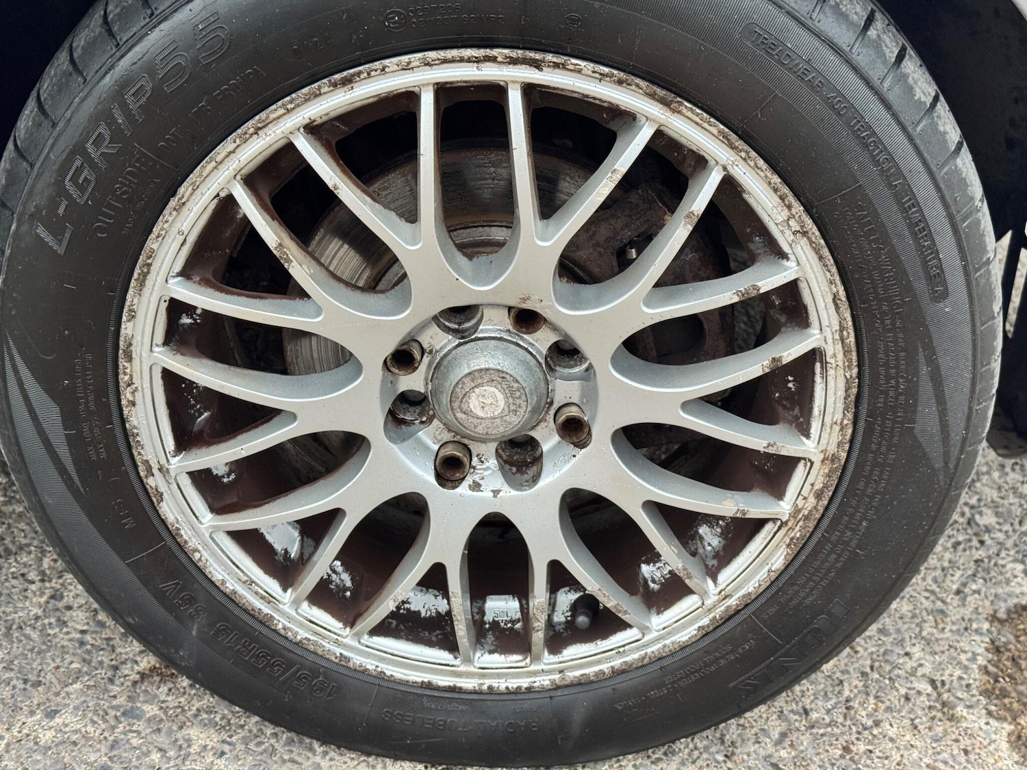 Used Ford Fiesta 2012 for sale - 77625016: Photo 25