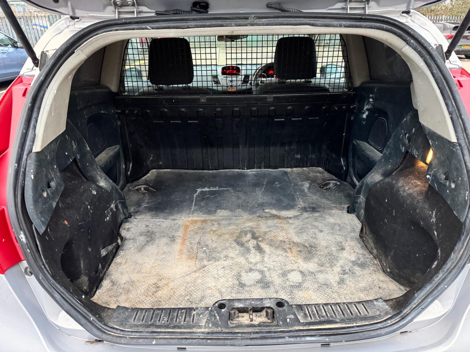 Used Ford Fiesta 2012 for sale - 77625016: Photo 32