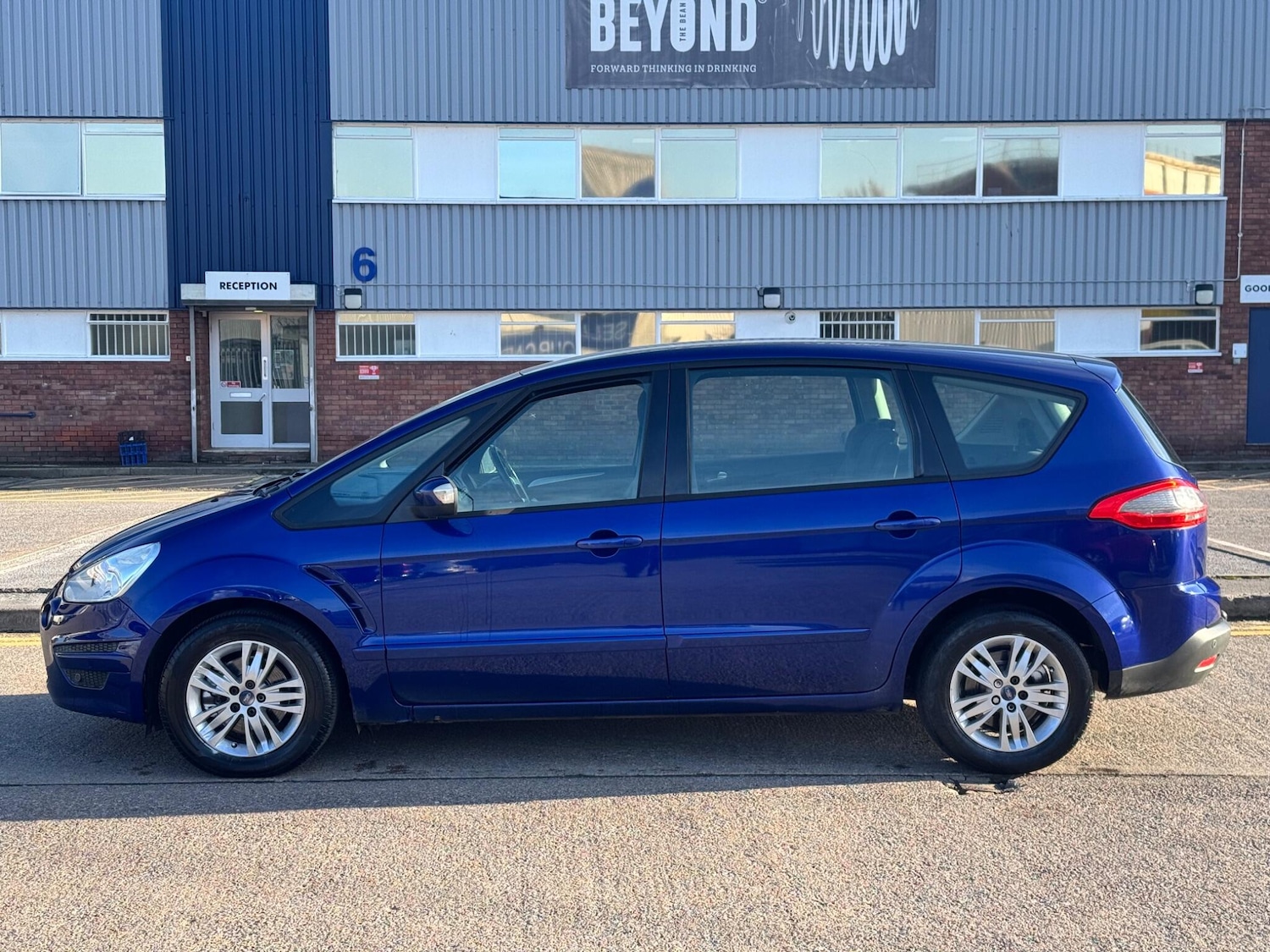 Used Ford S-Max 2013 for sale - 77925529: Photo 11