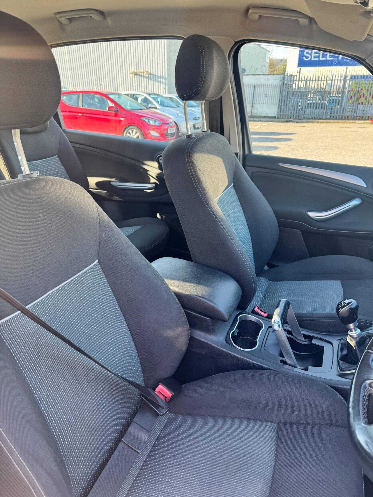 Used Ford S-Max 2013 for sale - 77925529: Photo 25