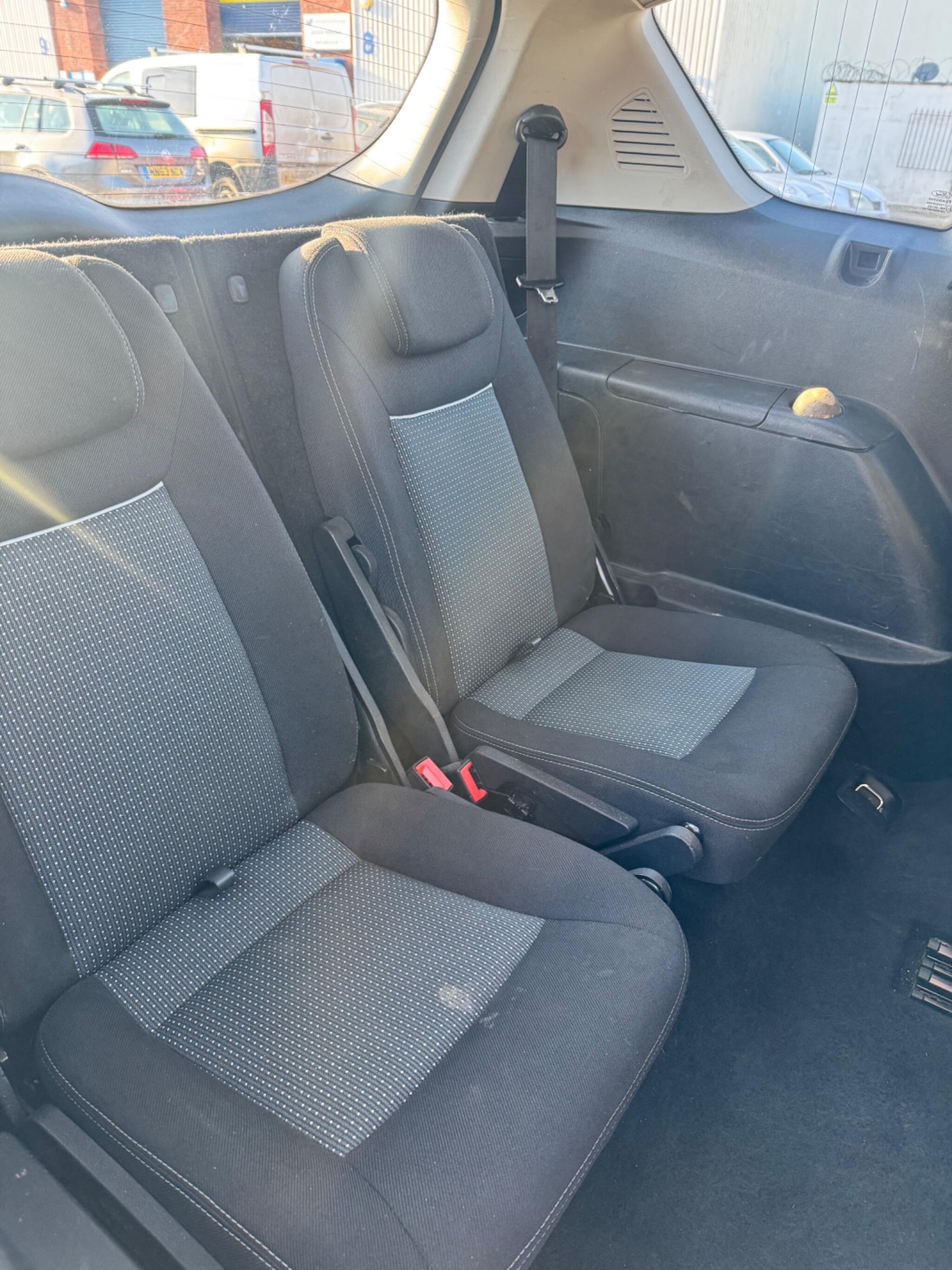 Used Ford S-Max 2013 for sale - 77925529: Photo 32