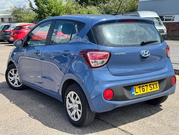 Used Hyundai i10 2017 for sale - 79075518: Photo