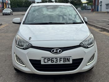Used Hyundai i20 2013 for sale - 79576654: Photo