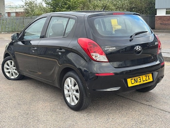 Used Hyundai i20 2013 for sale - 78854643: Photo