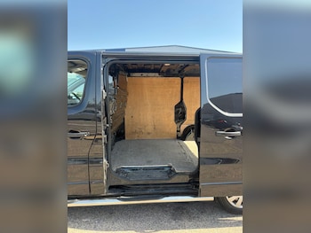 Used Vauxhall Vivaro 2017 for sale - 78946983: Photo