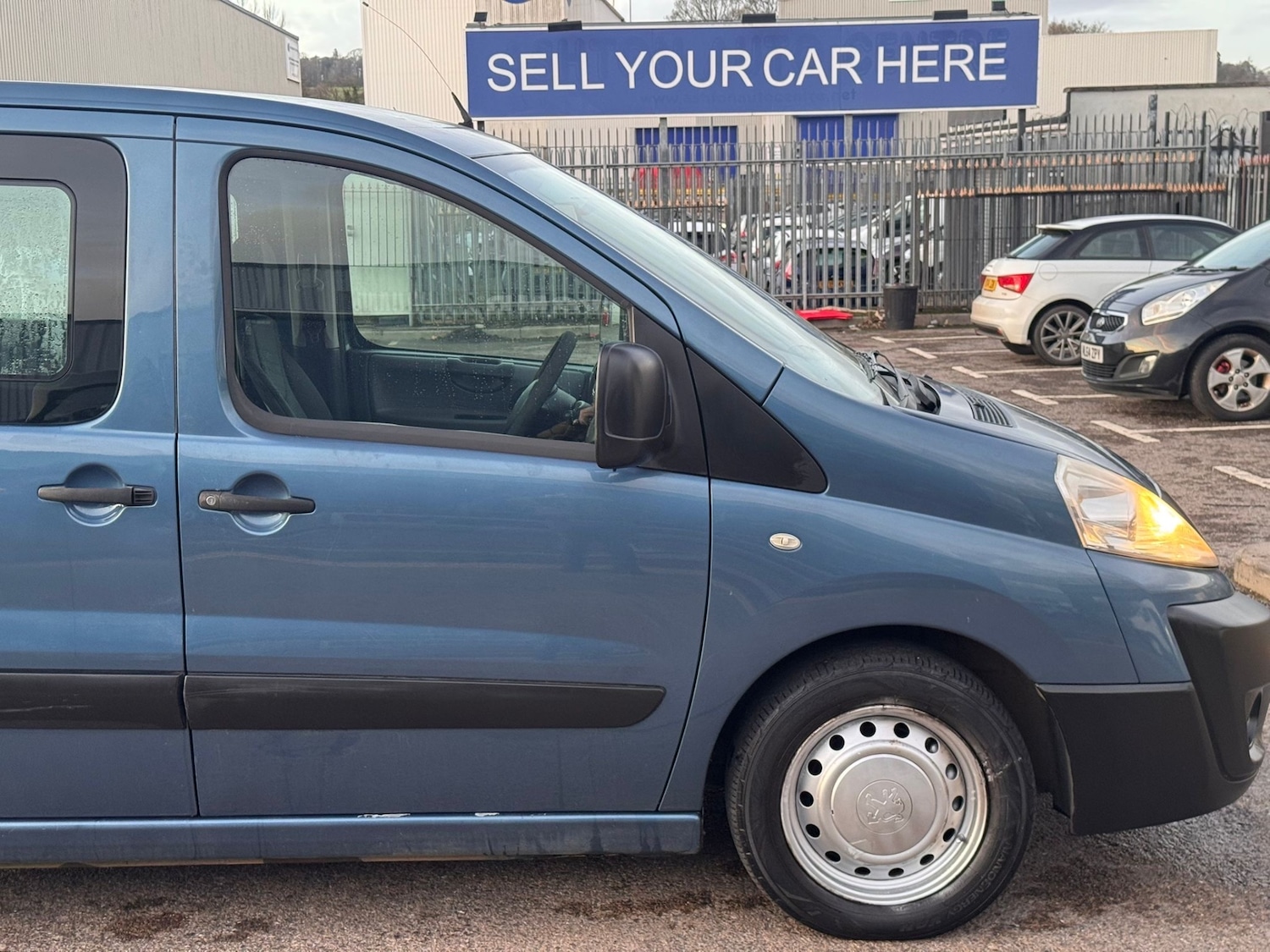 Used Peugeot Expert Tepee 2011 for sale - 77060112: Photo 4