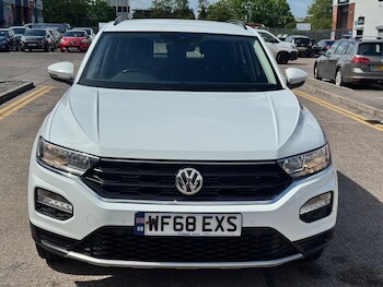 Used Volkswagen T-Roc 2018 for sale - 78492726: Photo