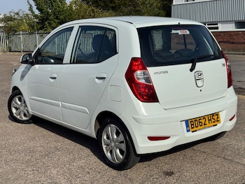 Used Hyundai i10 2013 for sale - 79349198: Photo
