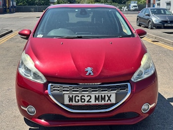 Used Peugeot 208 2012 for sale - 79577113: Photo