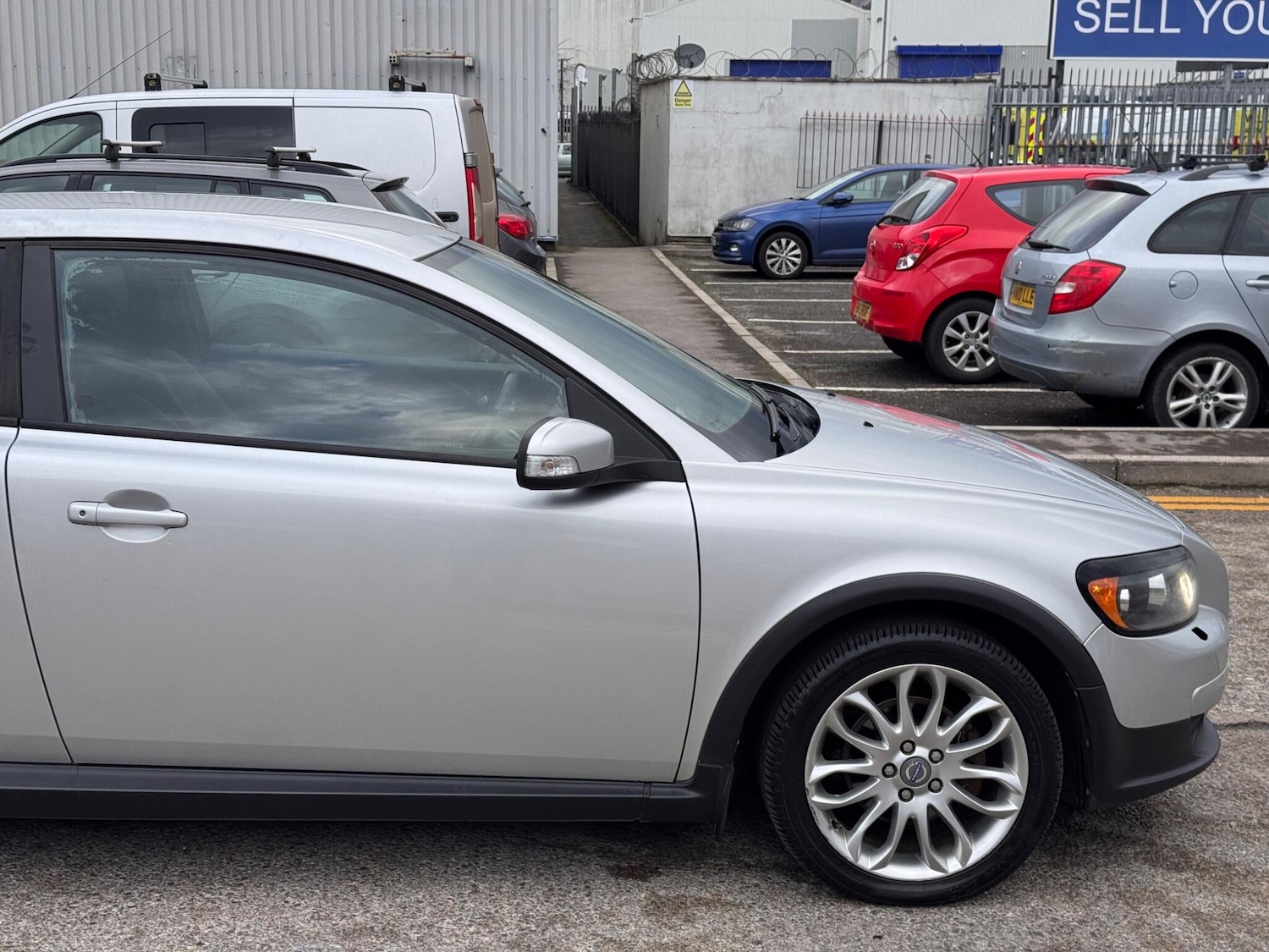 Used Volvo C30 2009 for sale - 77512275: Photo 13