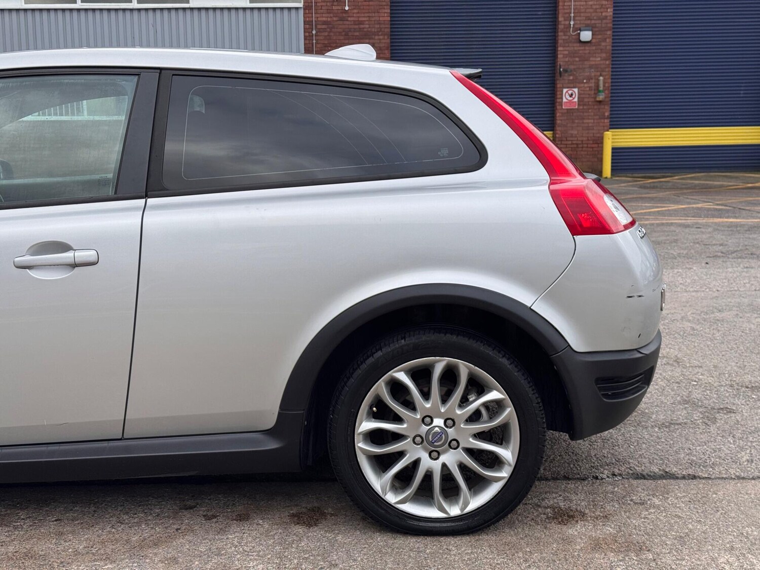 Used Volvo C30 2009 for sale - 77512275: Photo 32