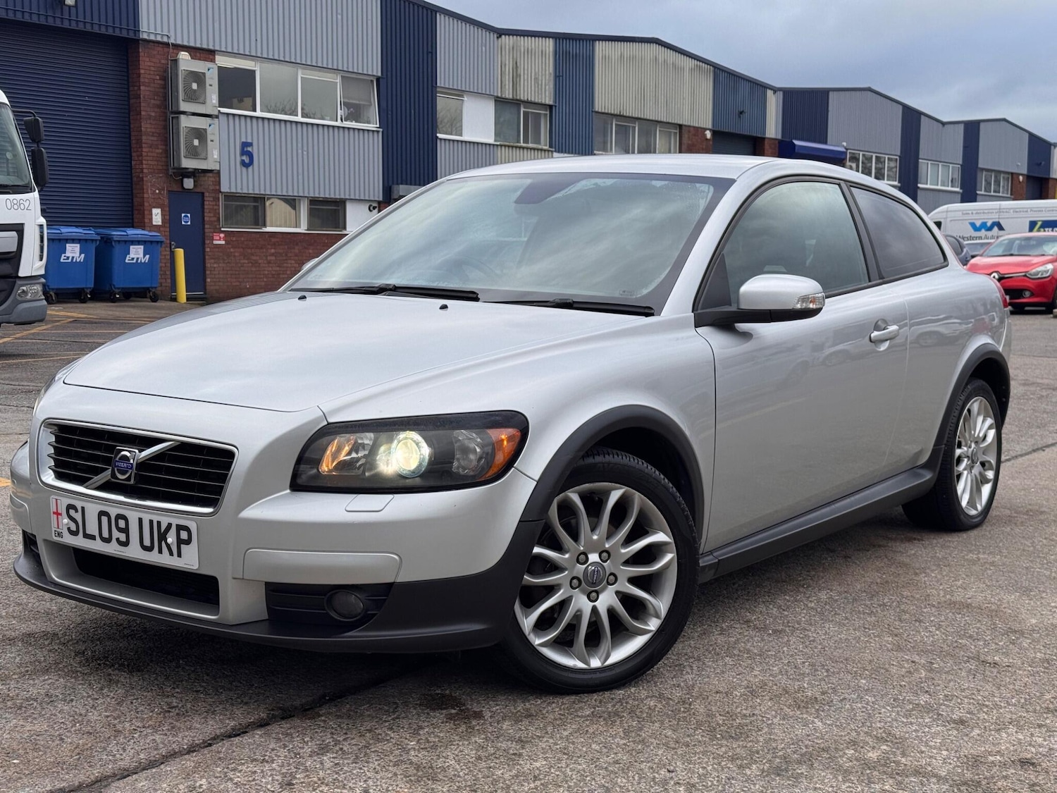 Used Volvo C30 2009 for sale - 77512275: Photo 7