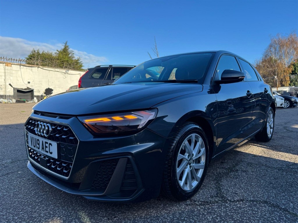 Used Audi A1 2019 for sale - 76696709: Photo 2