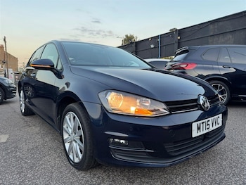 Volkswagen - Golf
