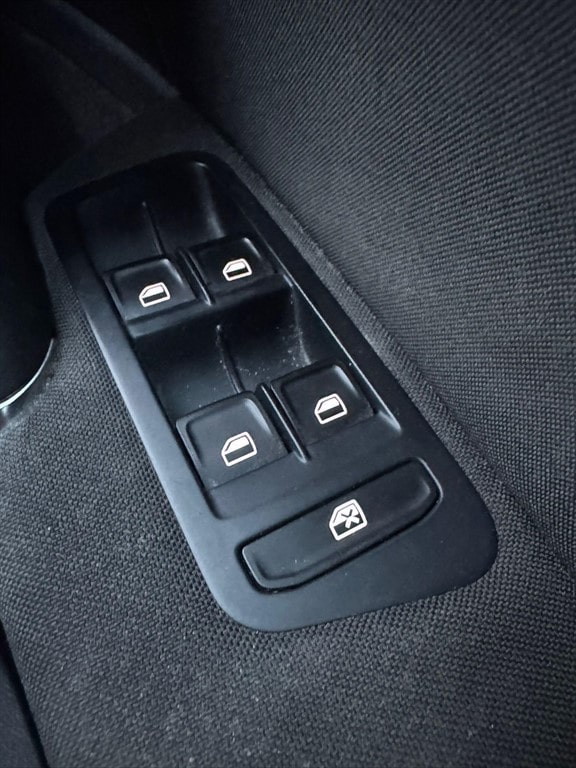 Used Volkswagen Golf 2015 for sale - 76112483: Photo 33