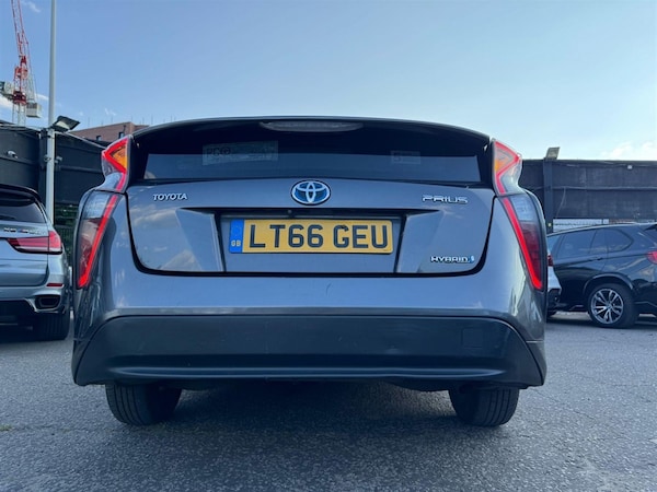 Used Toyota Prius 2016 for sale - 75567028: Photo 11