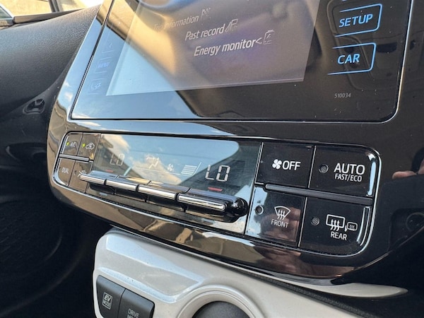 Used Toyota Prius 2016 for sale - 75567028: Photo 61
