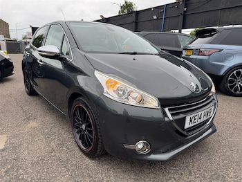 Used Peugeot 208 2014 for sale - 75567030: Photo