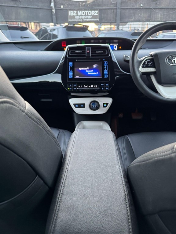 Used Toyota Prius 2016 for sale - 76661230: Photo 34