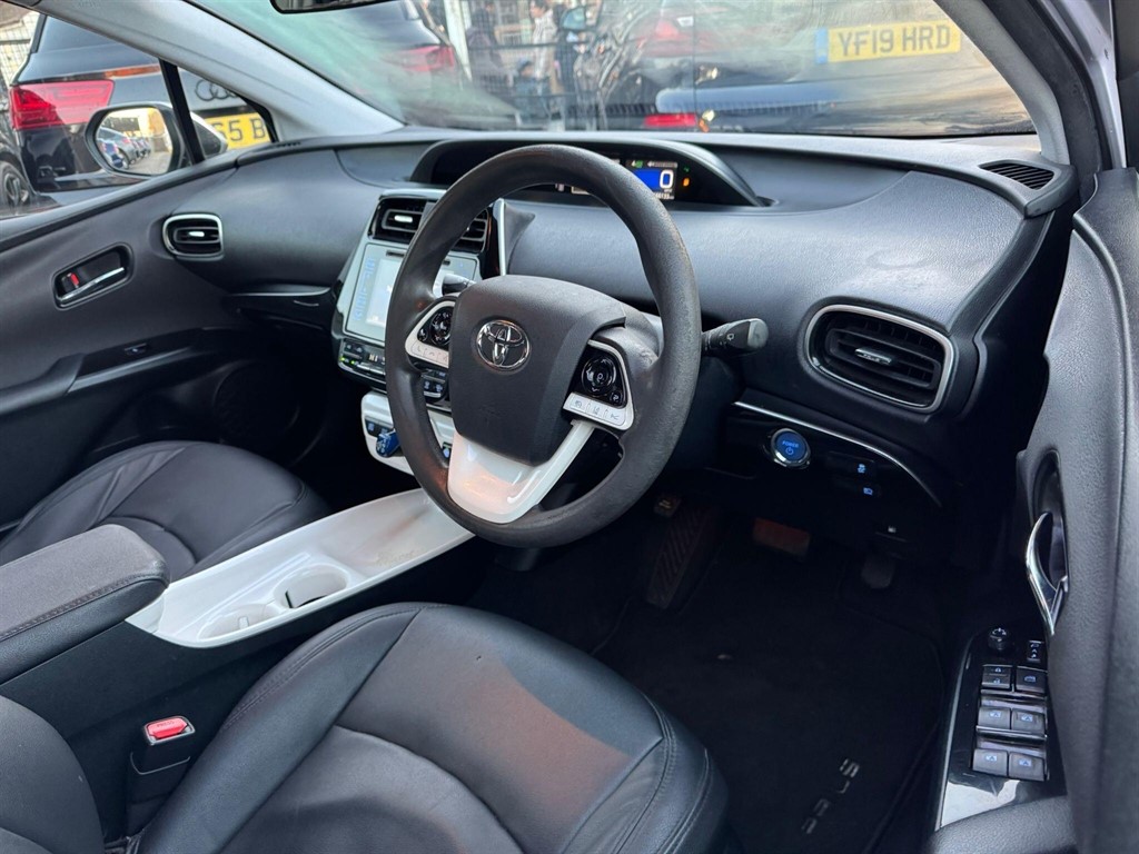 Used Toyota Prius 2016 for sale - 76661230: Photo 37