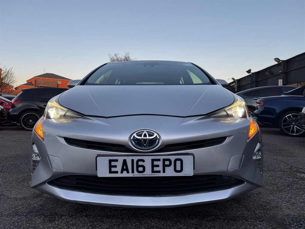 Used Toyota Prius 2016 for sale - 76661230: Photo 4