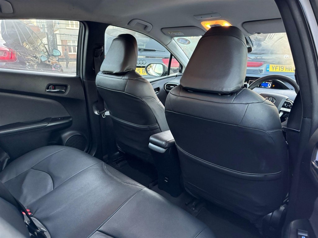 Used Toyota Prius 2016 for sale - 76661230: Photo 42