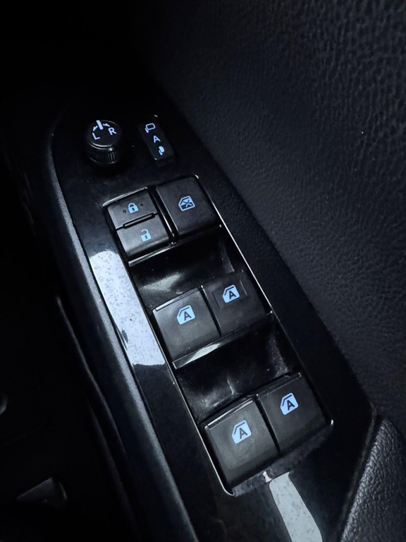 Used Toyota Prius 2016 for sale - 76661230: Photo 45