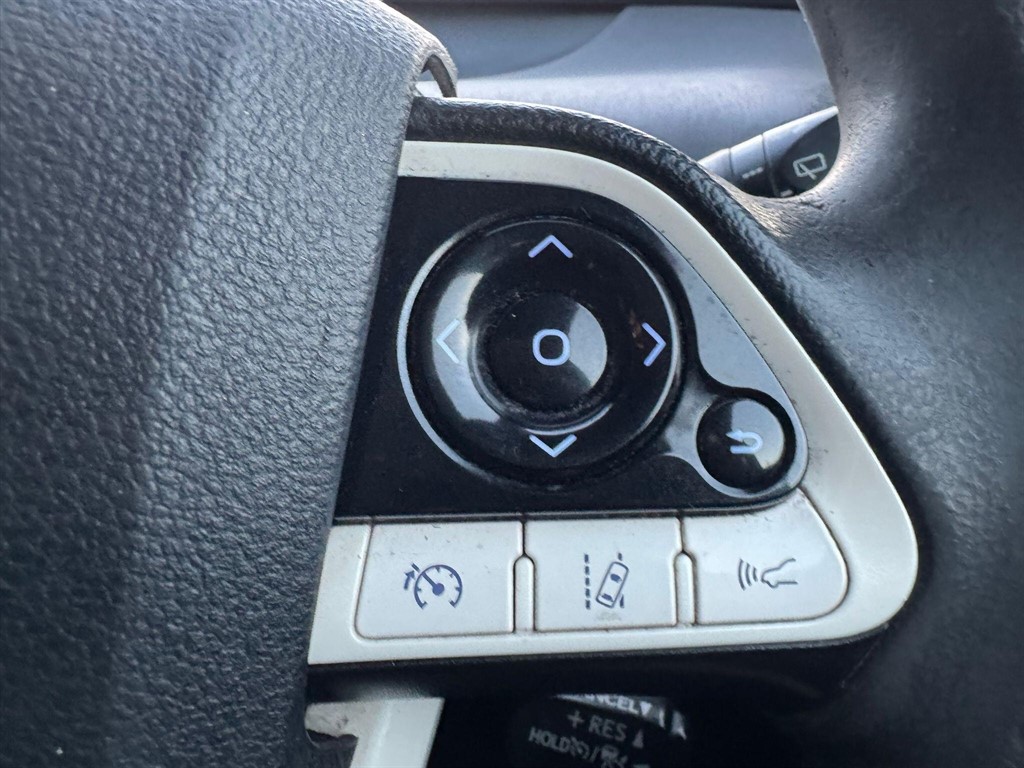 Used Toyota Prius 2016 for sale - 76661230: Photo 46