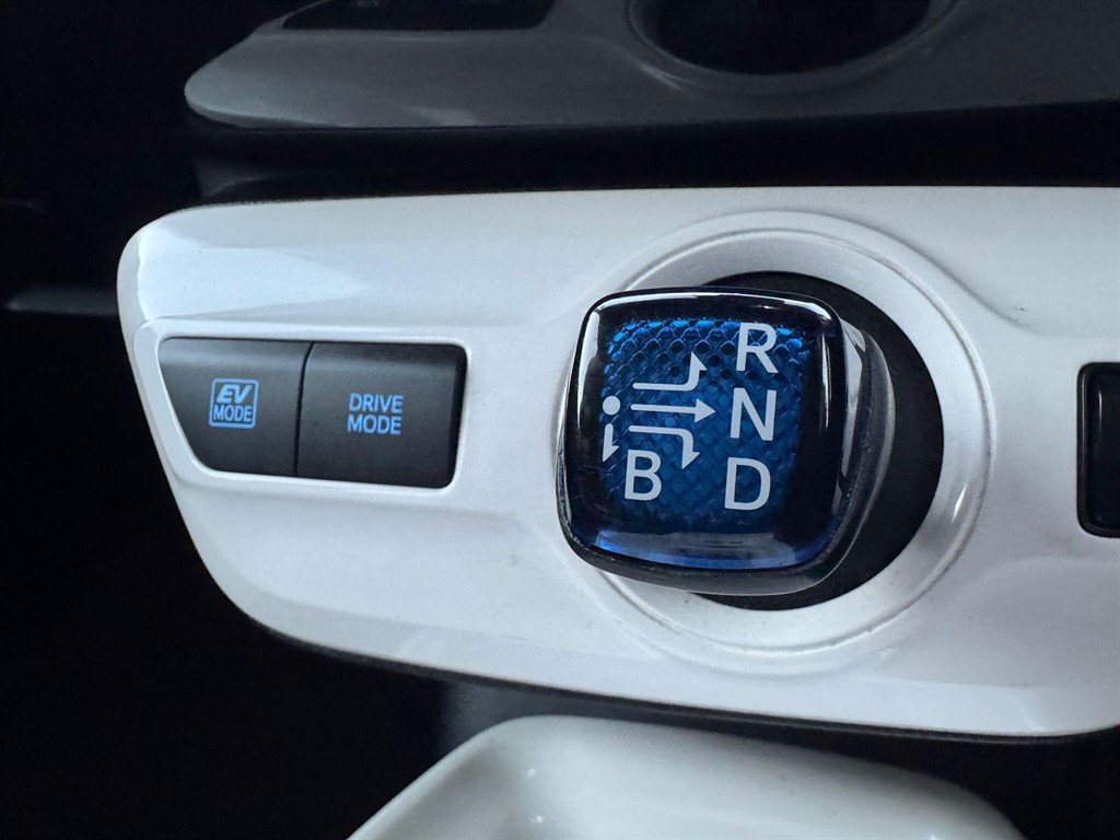 Used Toyota Prius 2016 for sale - 76661230: Photo 52