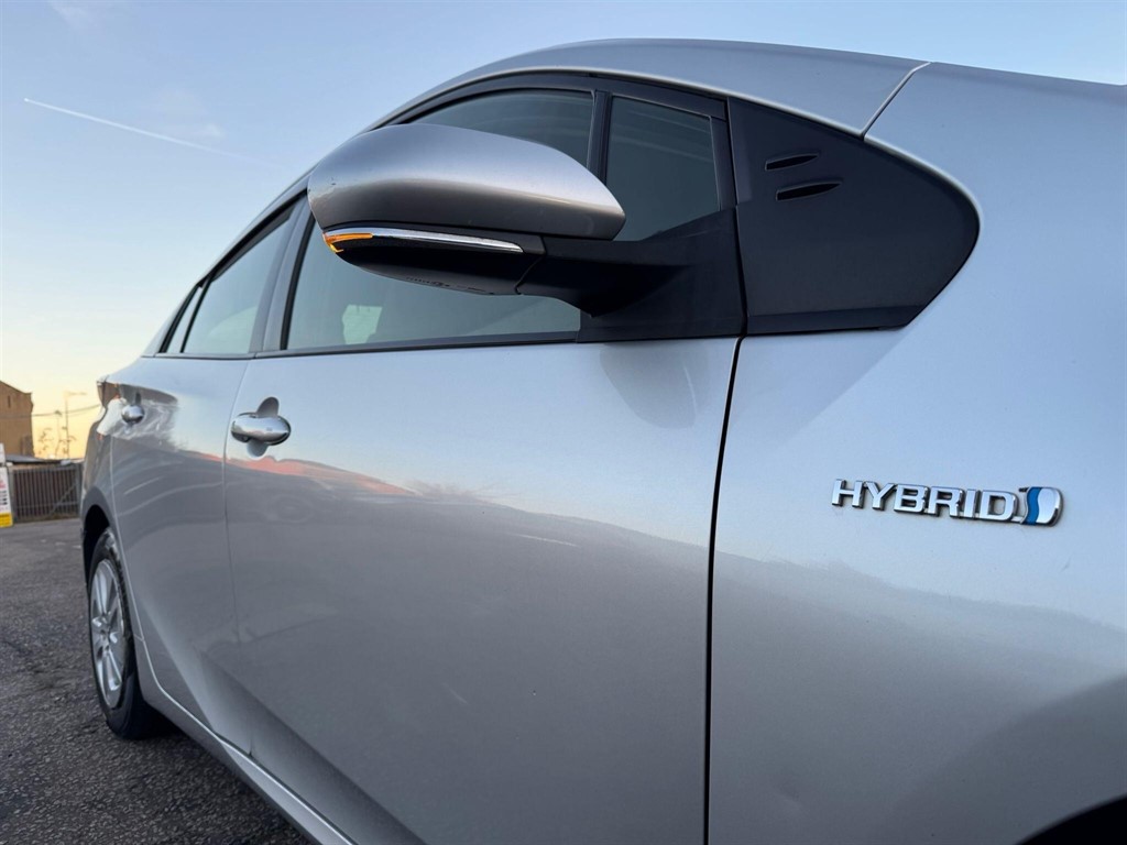 Used Toyota Prius 2016 for sale - 76661230: Photo 60