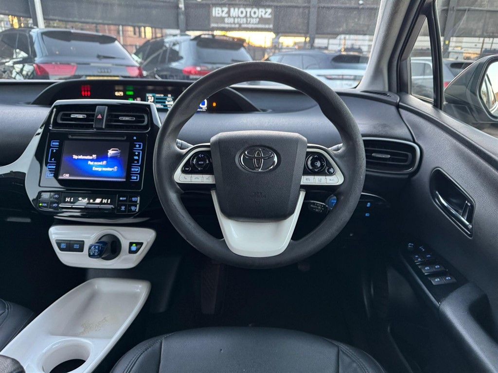 Used Toyota Prius 2016 for sale - 76661230: Photo 63