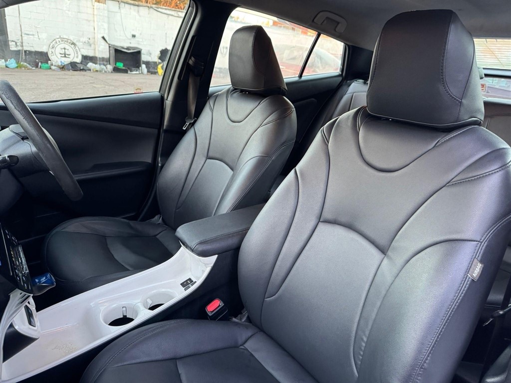 Used Toyota Prius 2016 for sale - 76661230: Photo 64