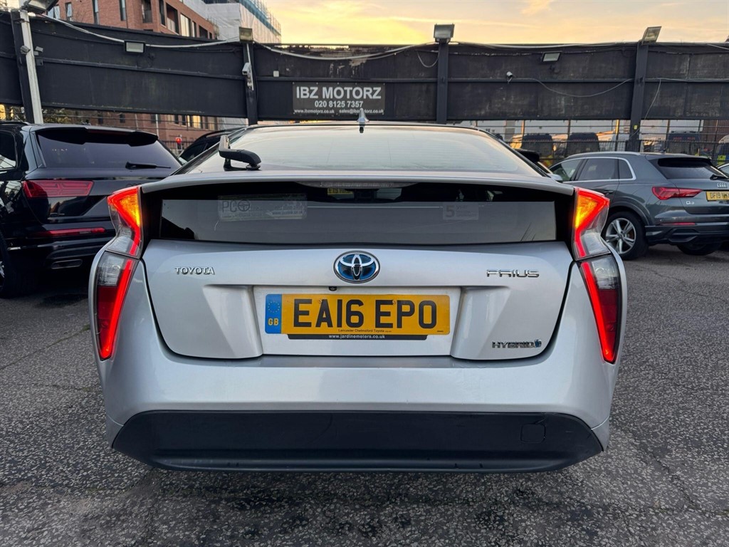 Used Toyota Prius 2016 for sale - 76661230: Photo 7