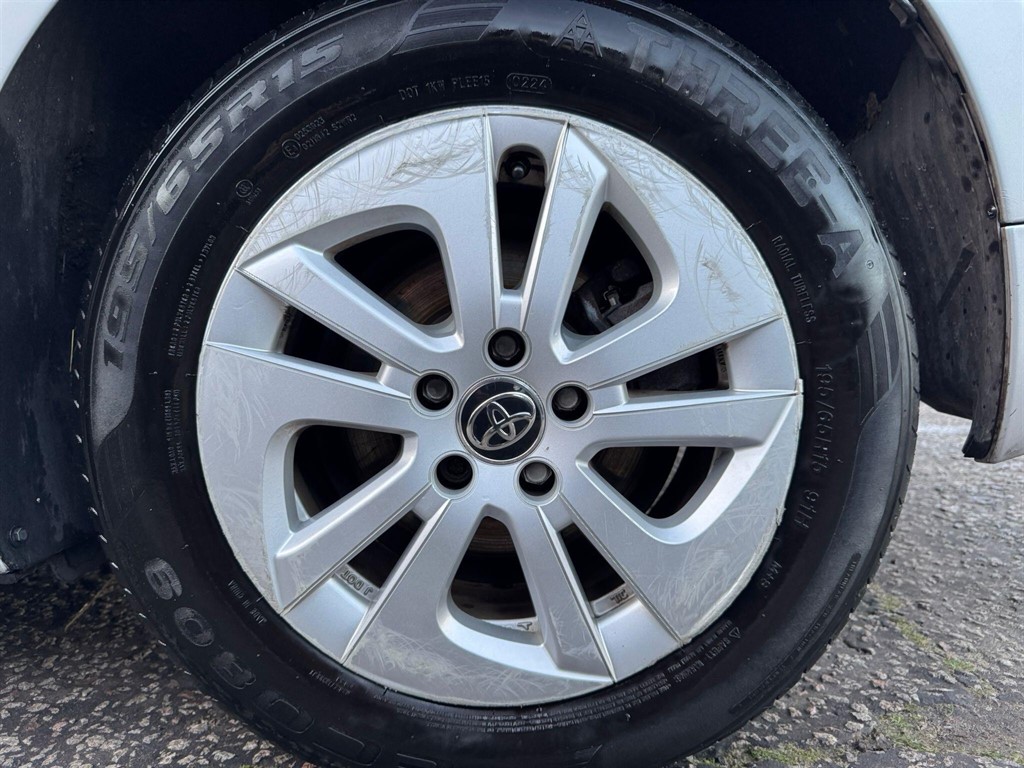 Used Toyota Prius 2016 for sale - 76661230: Photo 70