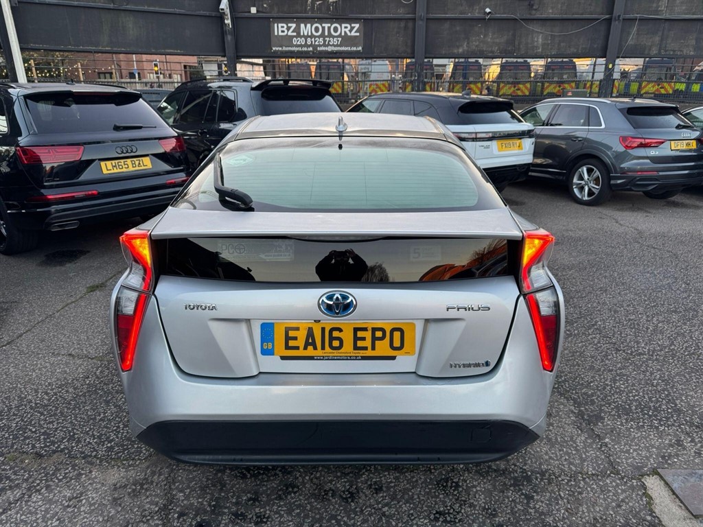 Used Toyota Prius 2016 for sale - 76661230: Photo 8